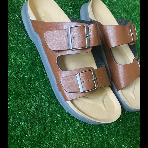 NWT  Steve Madden Buckle Slide Sandal - Picture 3 of 5